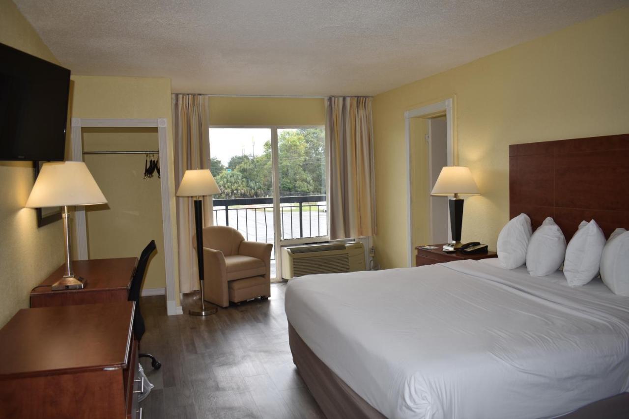Days Inn By Wyndham Wildwood I-75 מראה חיצוני תמונה