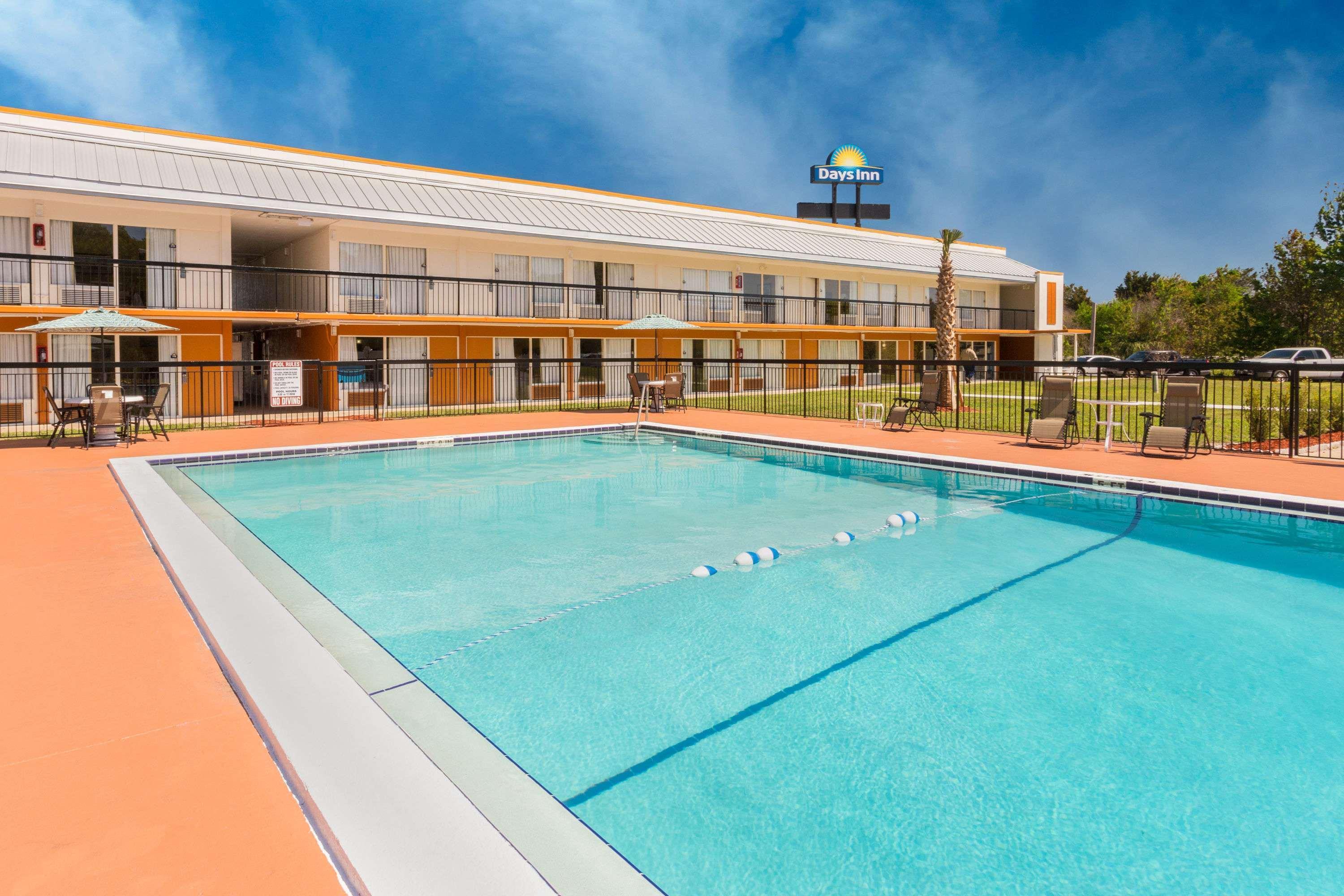 Days Inn By Wyndham Wildwood I-75 מראה חיצוני תמונה