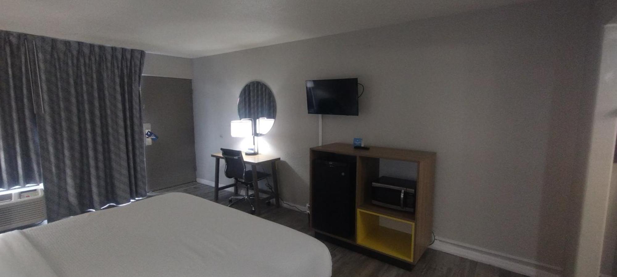 Days Inn By Wyndham Wildwood I-75 מראה חיצוני תמונה