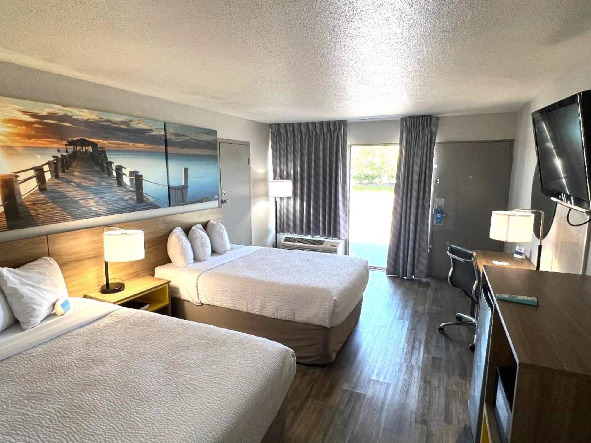 Days Inn By Wyndham Wildwood I-75 מראה חיצוני תמונה