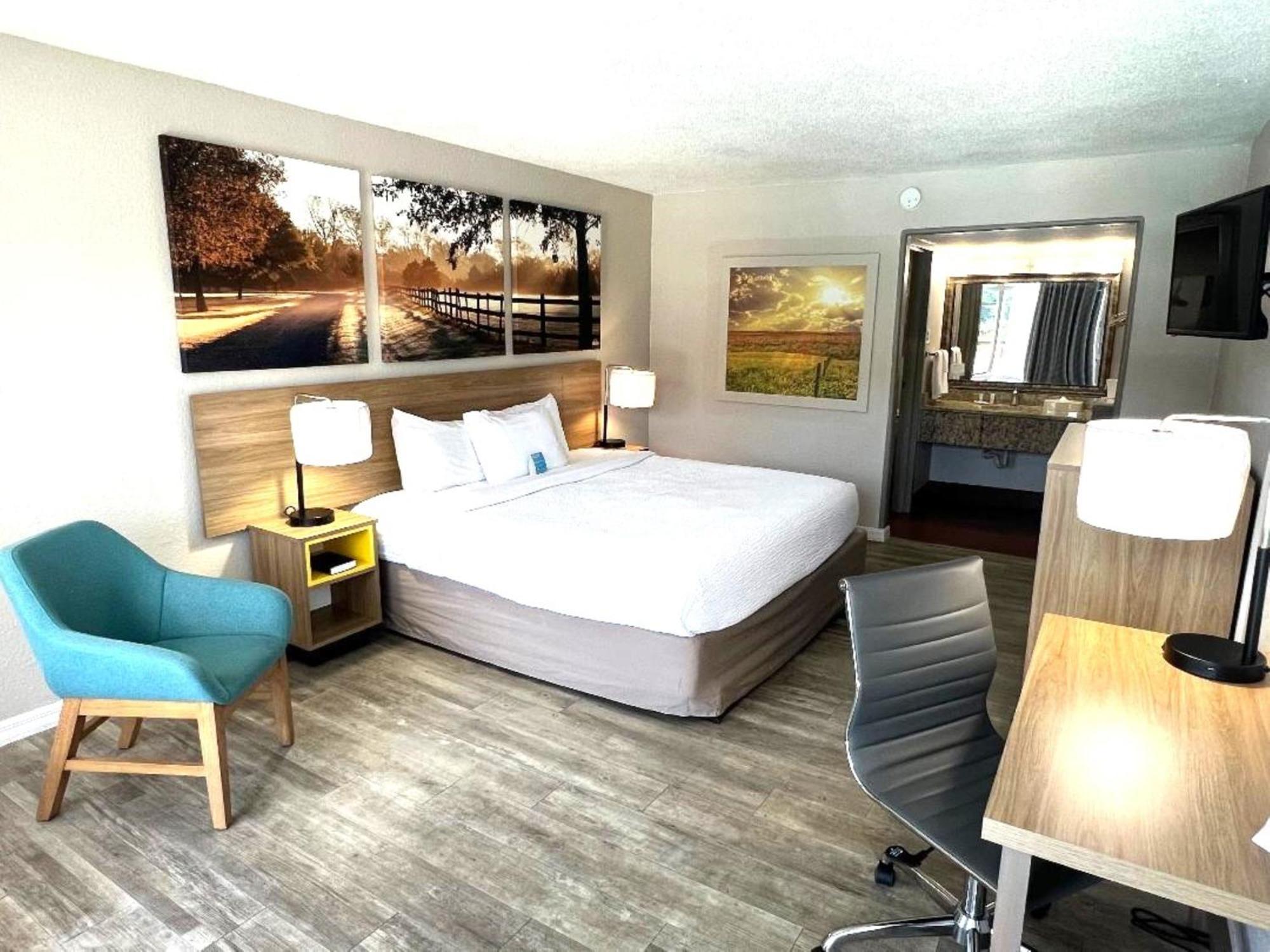 Days Inn By Wyndham Wildwood I-75 מראה חיצוני תמונה